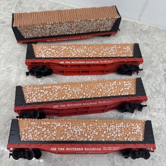 Tyco HO #4365 The Southern Railway Flat Car Bulkhead w Pulpwood Load Lot of 4 - Picture 1 of 7
